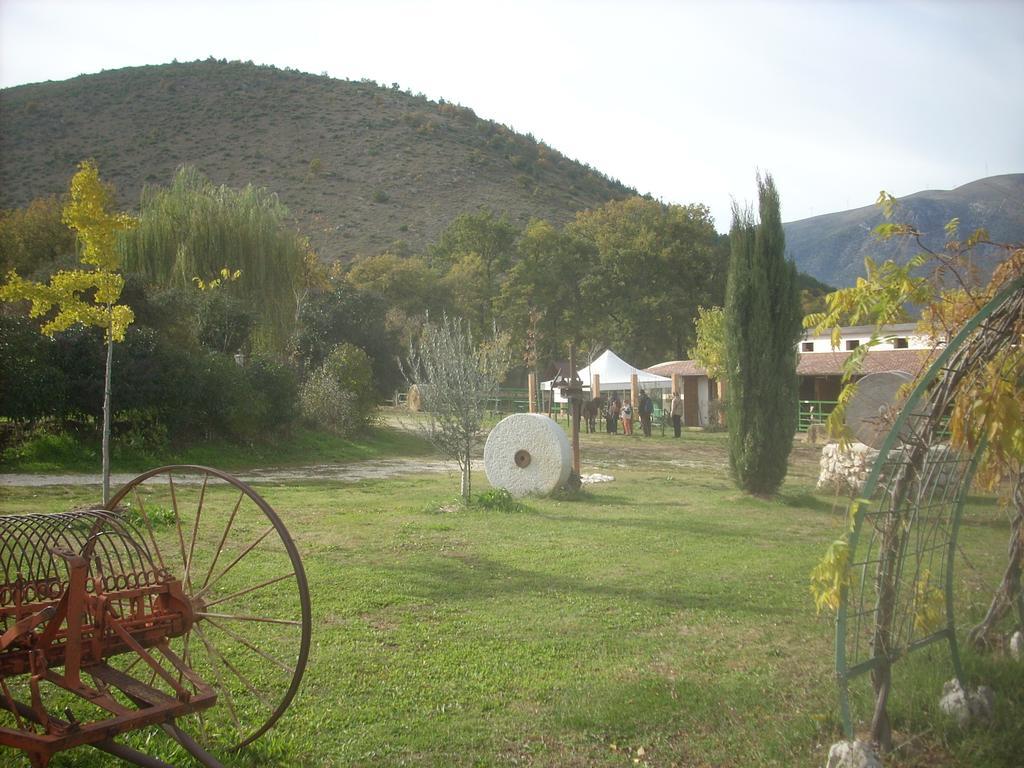 Locanda Dell'Asino D'Oro Villa Sulmona Luaran gambar