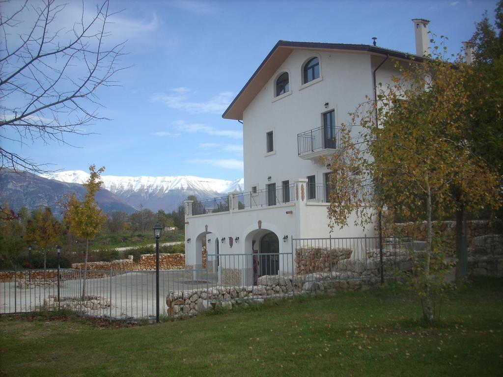 Locanda Dell'Asino D'Oro Villa Sulmona Luaran gambar
